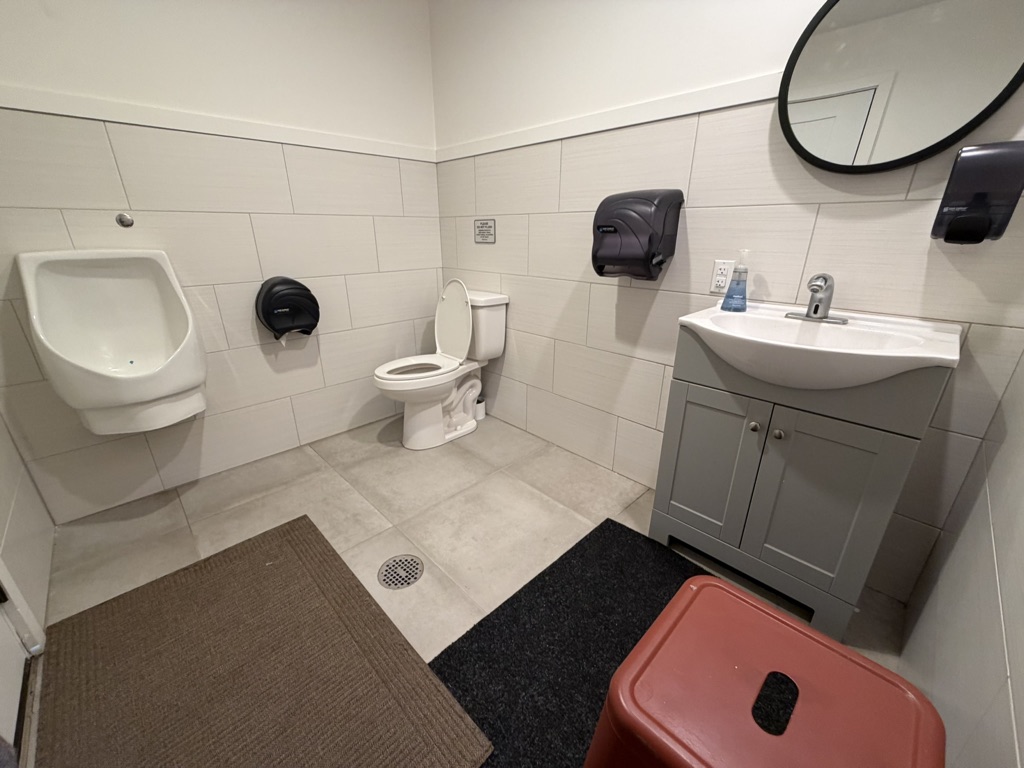 Lakeville Marina bathrooms
